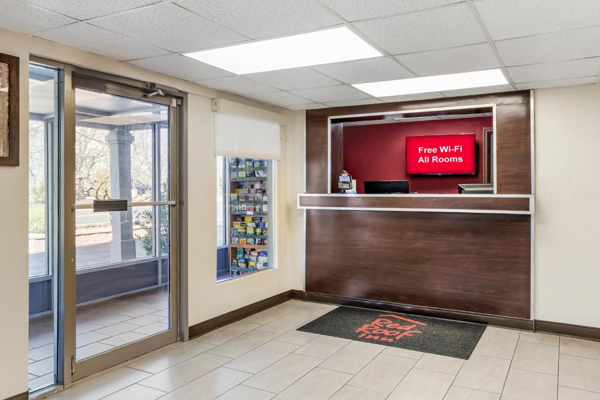 Red Roof Inn Stroudsburg Exterior photo